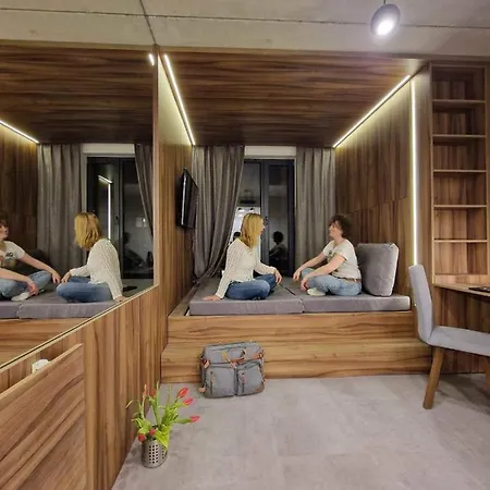 Legnicka Business Apartamento *